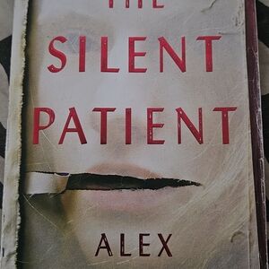 The Silent Patient by Alex Michaelides